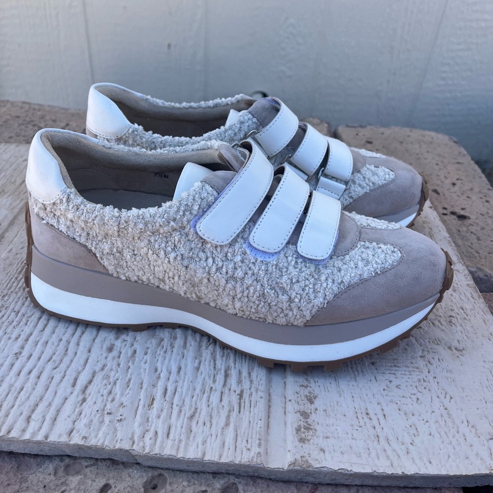 Vaneli Qendra Suede White Nappa 7.5